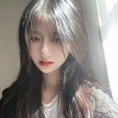 带着魔术盒的男人